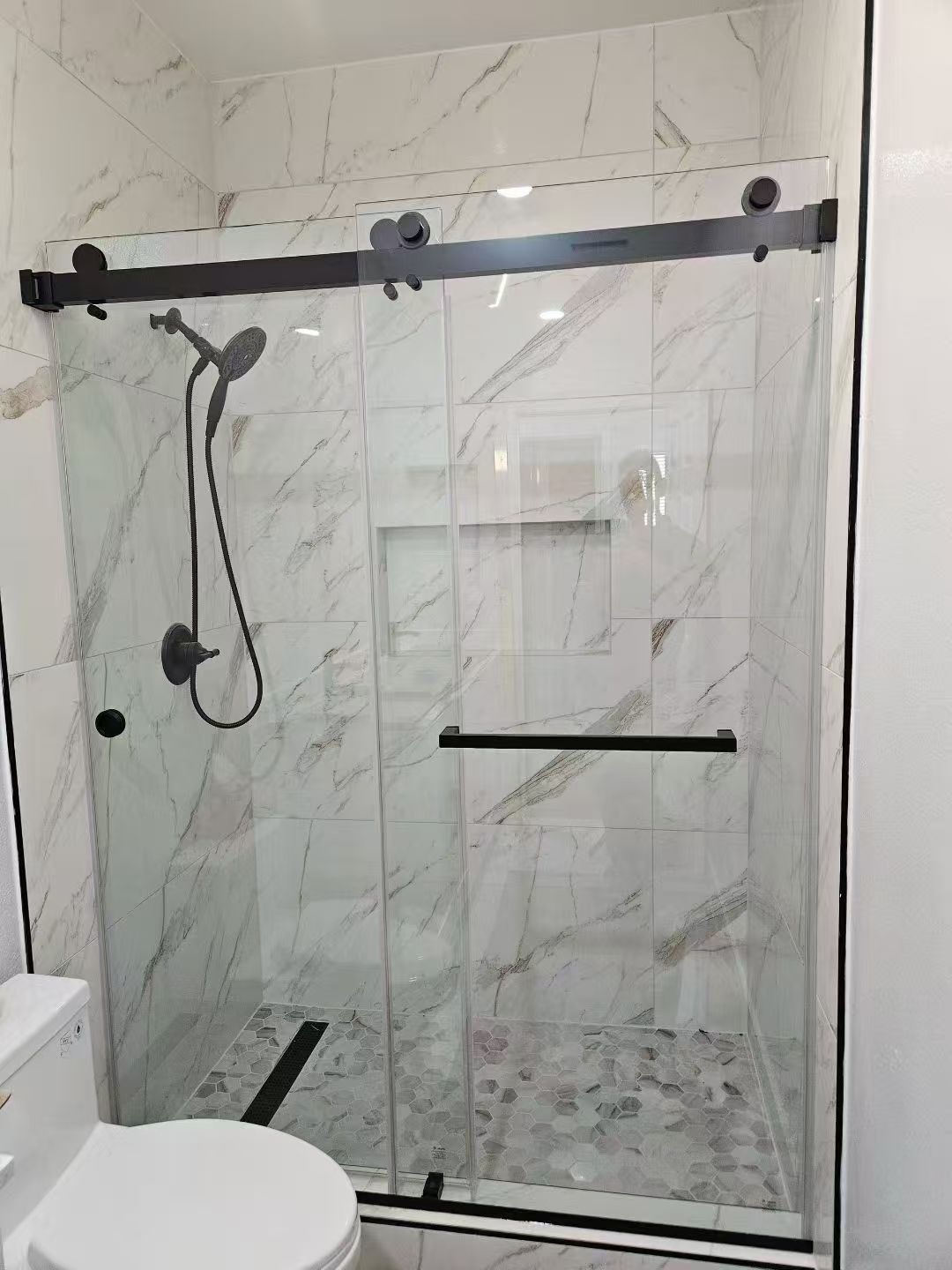 CATALYST Shower Door - Fingerpull + Towel Bar - Matte Black